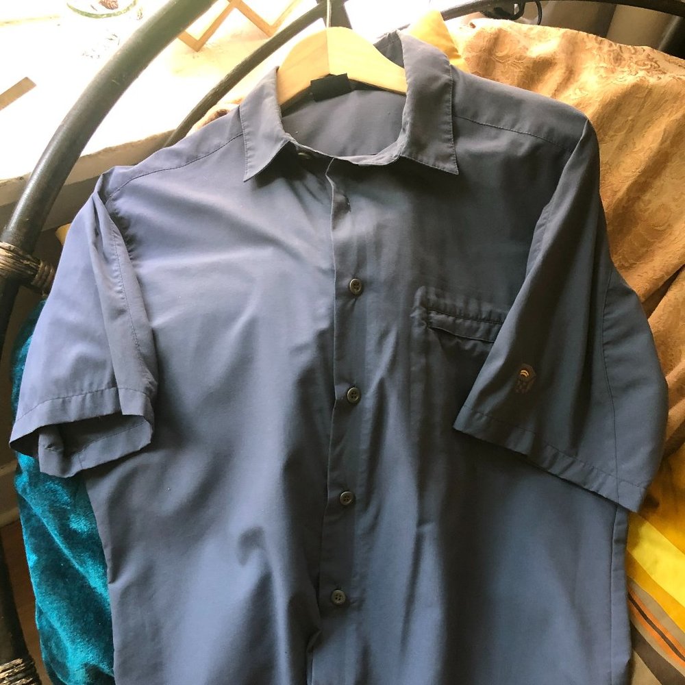 Men's Grey Short Sleeve Button Down Shirt, Mountain Hardwear UPF 30